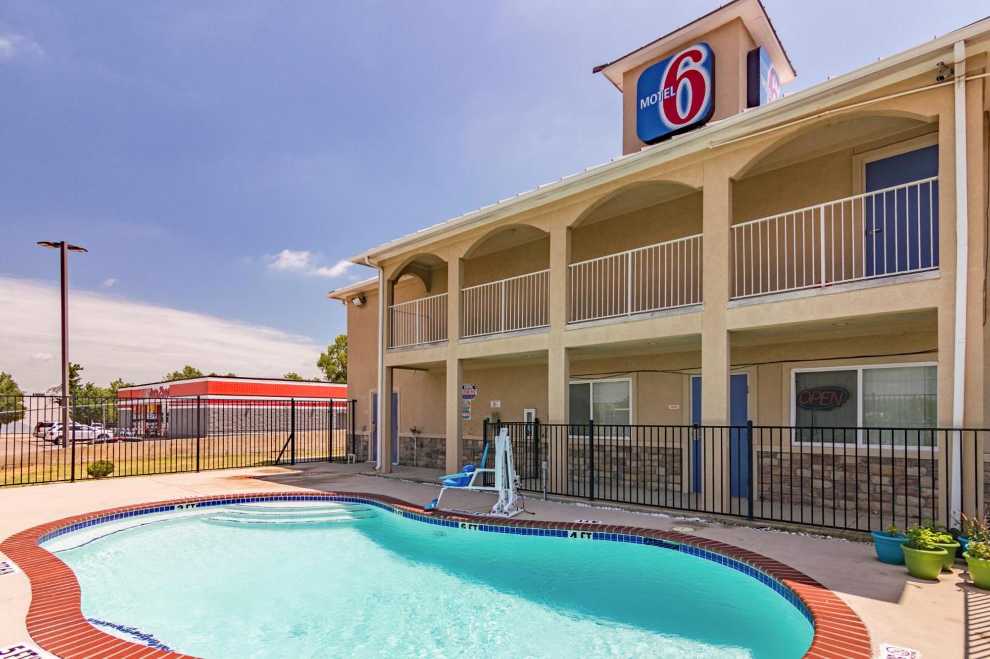 Motel 6-Azle, Tx Екстериор снимка