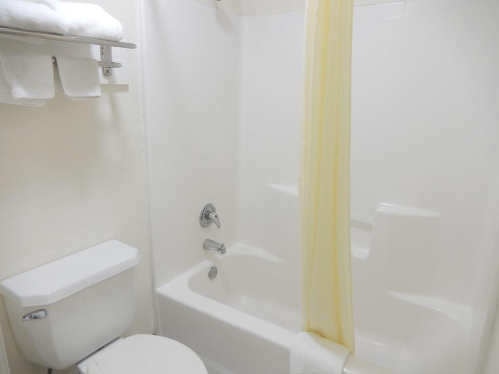 Motel 6-Azle, Tx Екстериор снимка