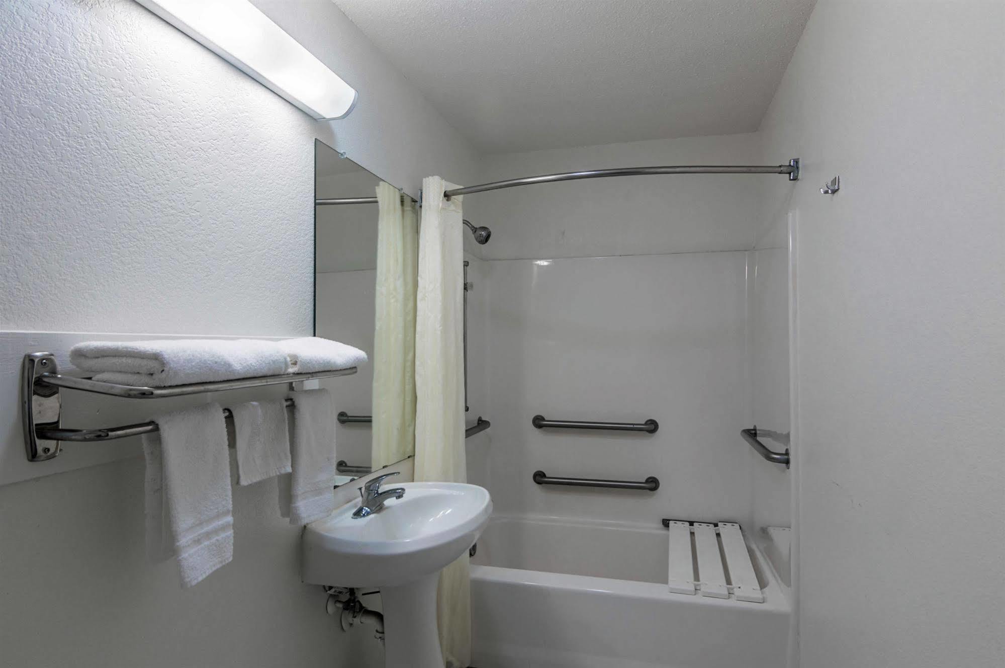 Motel 6-Azle, Tx Екстериор снимка