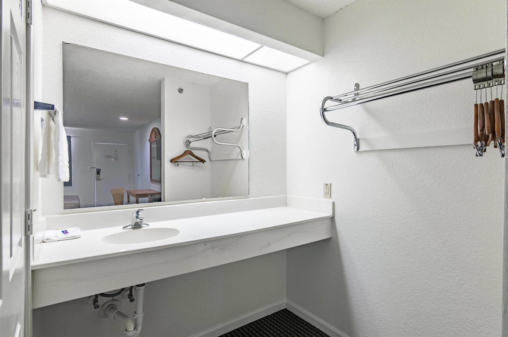 Motel 6-Azle, Tx Екстериор снимка