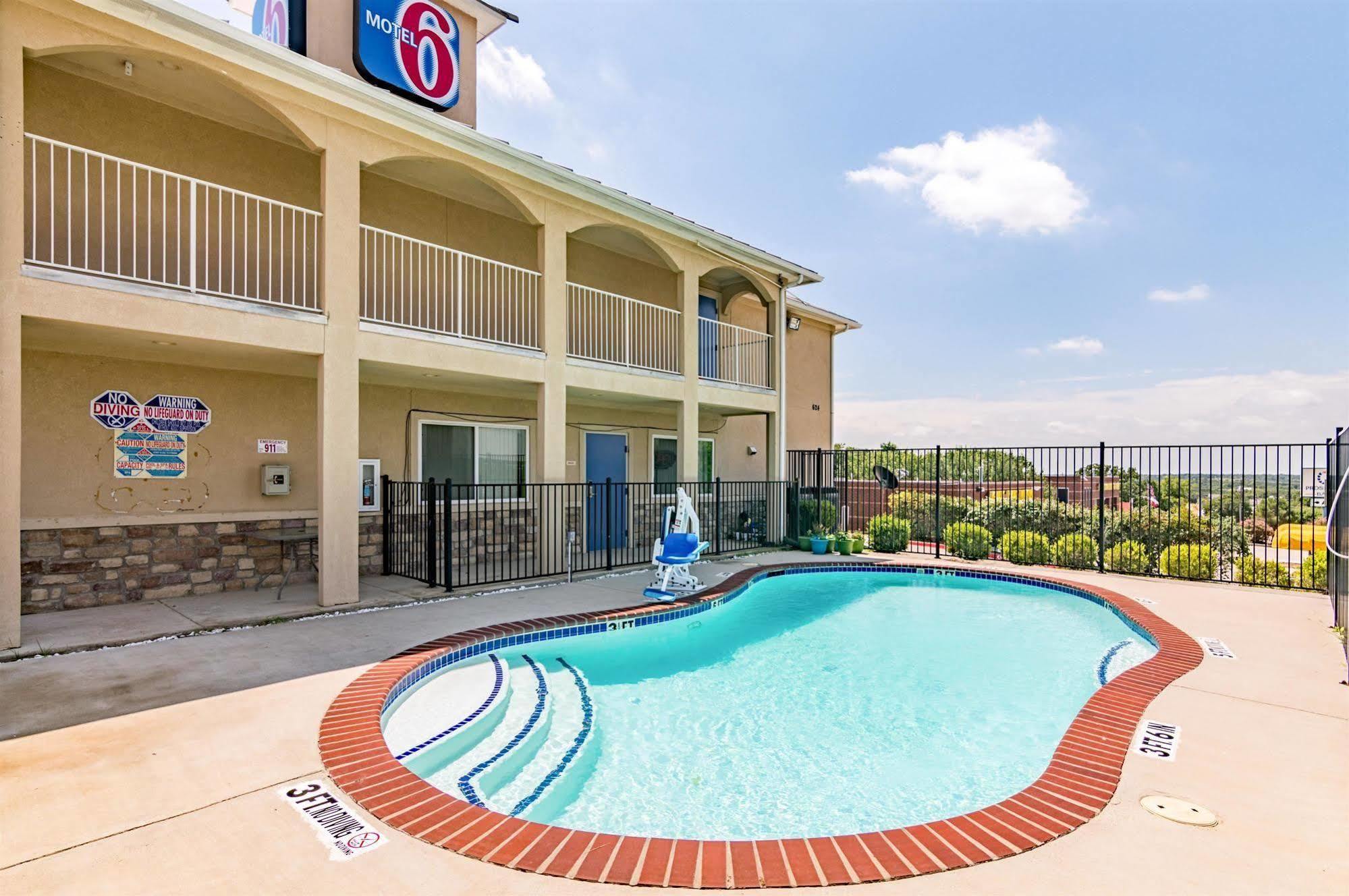 Motel 6-Azle, Tx Екстериор снимка