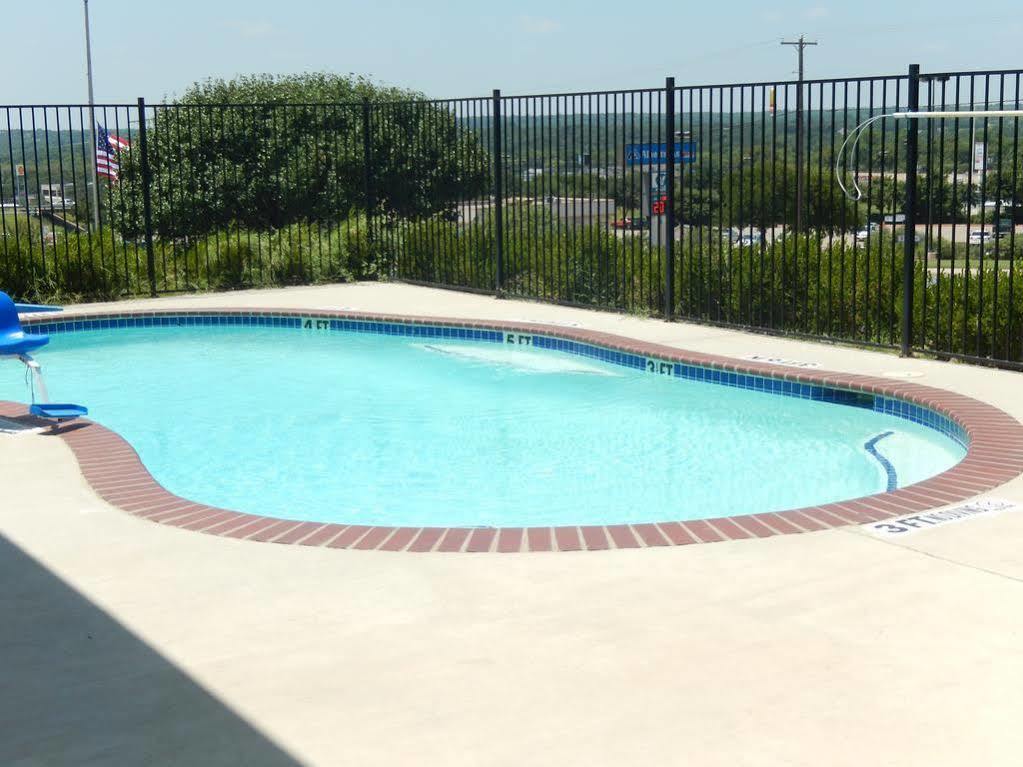 Motel 6-Azle, Tx Екстериор снимка